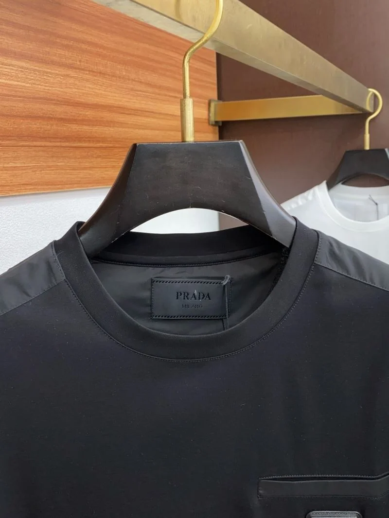 Fashionable Prada T-Shirts 168392