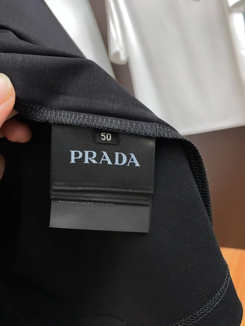 Fashionable Prada T-Shirts 168392
