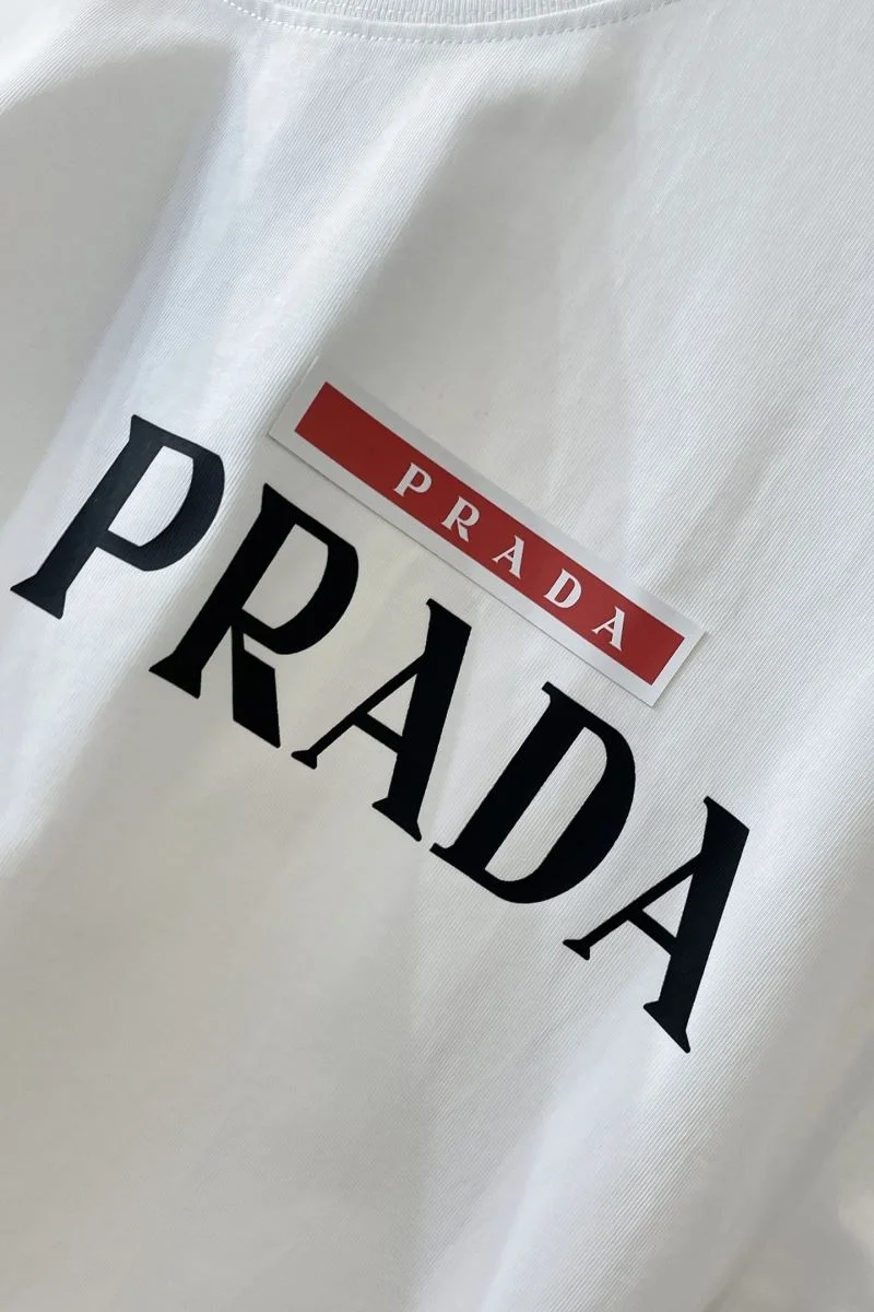 Elegant Prada T-Shirts 168403