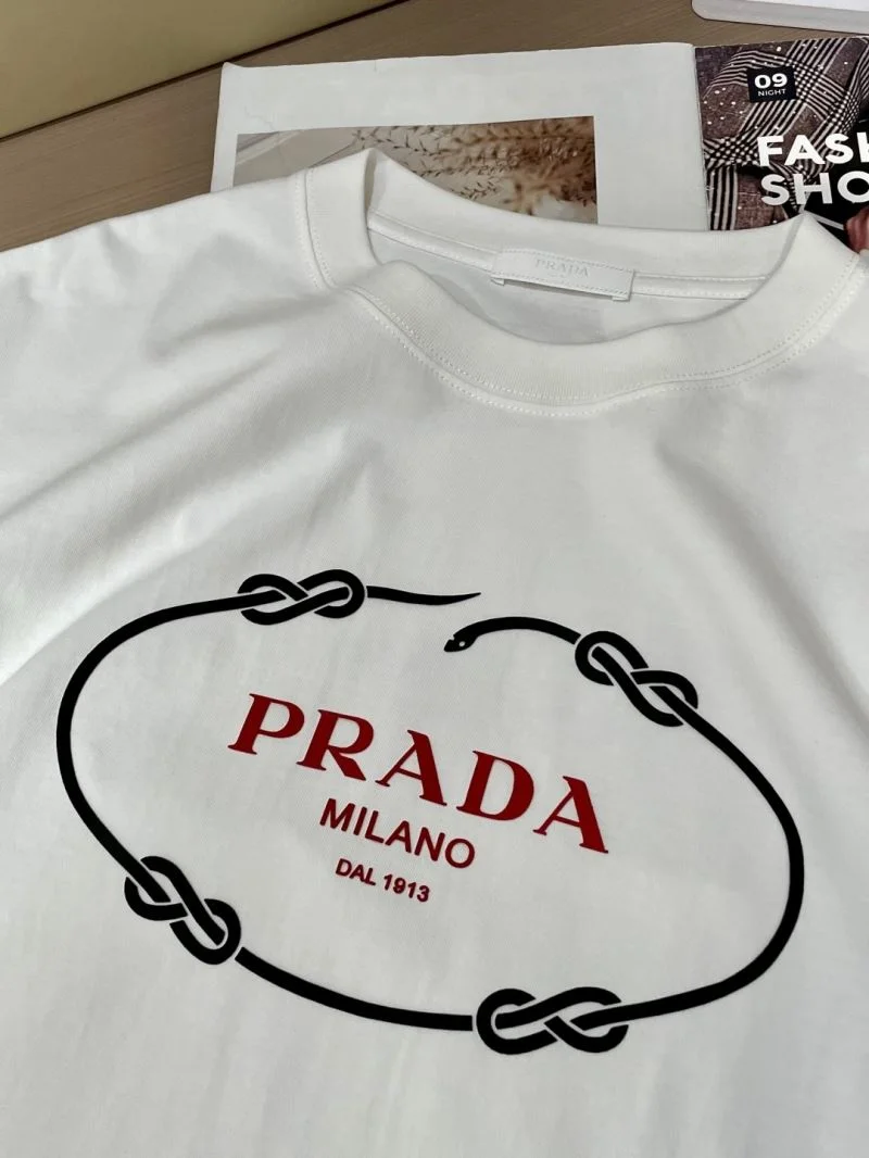 SmoothTexture Prada T-Shirts 168388