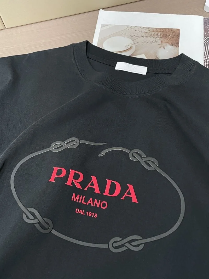SmoothTexture Prada T-Shirts 168388