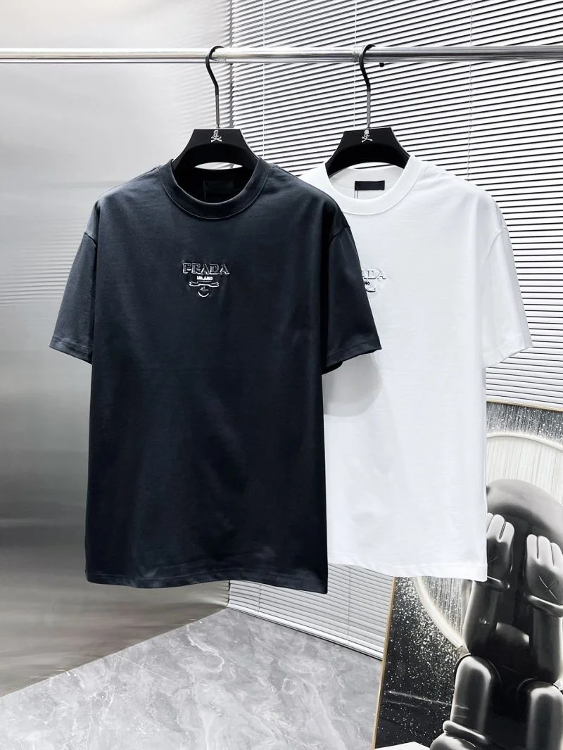 Compact Prada T-Shirts 168404