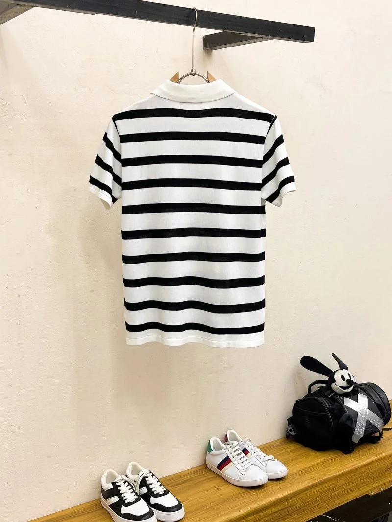 Prada T-Shirts TimelessDesign 168374