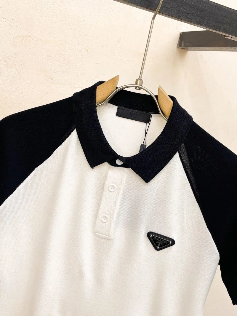 Minimalist Prada T-Shirts 168373