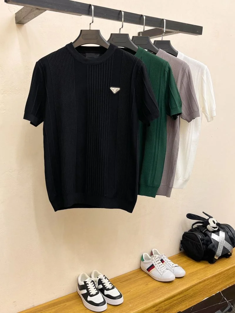 Comfortable Prada T-Shirts 168370