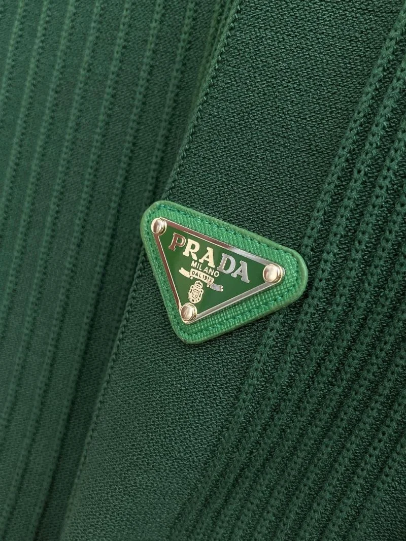 Prada T-Shirts Unique 168367