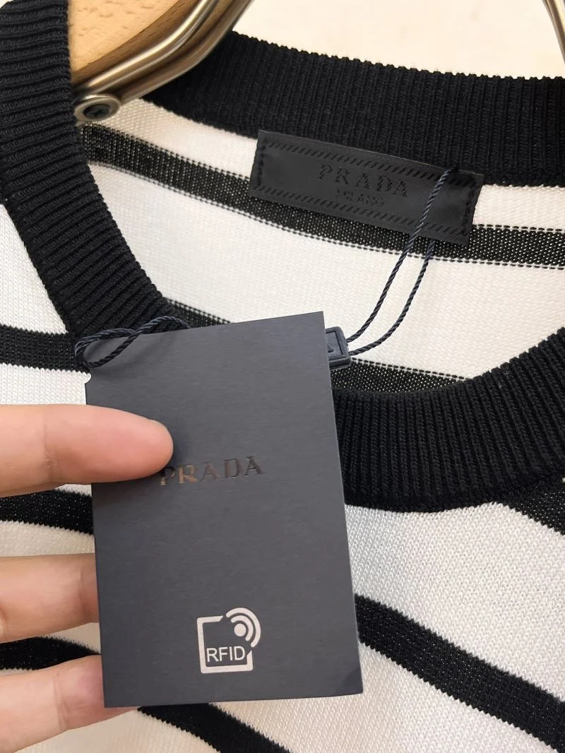 Prada T-Shirts Flexible 168347