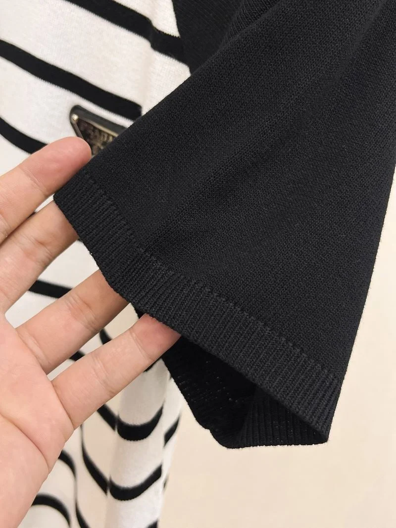 Prada T-Shirts Flexible 168347