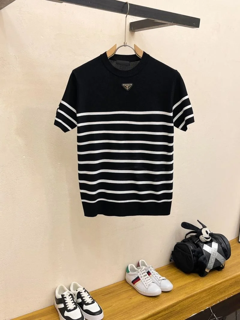 Neat Prada T-Shirts 168348