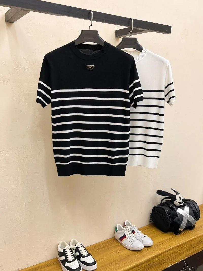 Neat Prada T-Shirts 168348