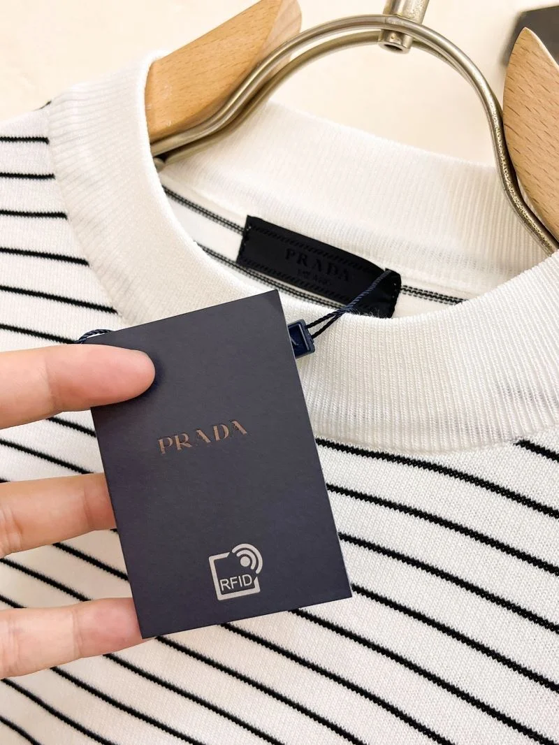 Prada T-Shirts DailyWear 168358