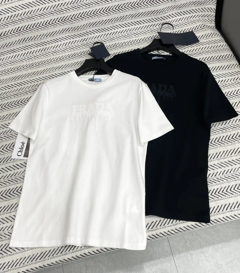 Prada T-Shirts Trendsetting 166298