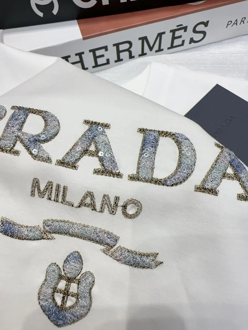 Prada T-Shirts Modern 166292