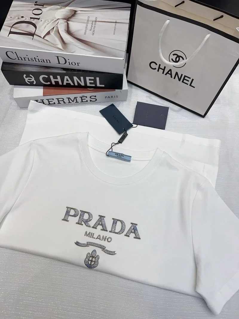Prada T-Shirts Modern 166292