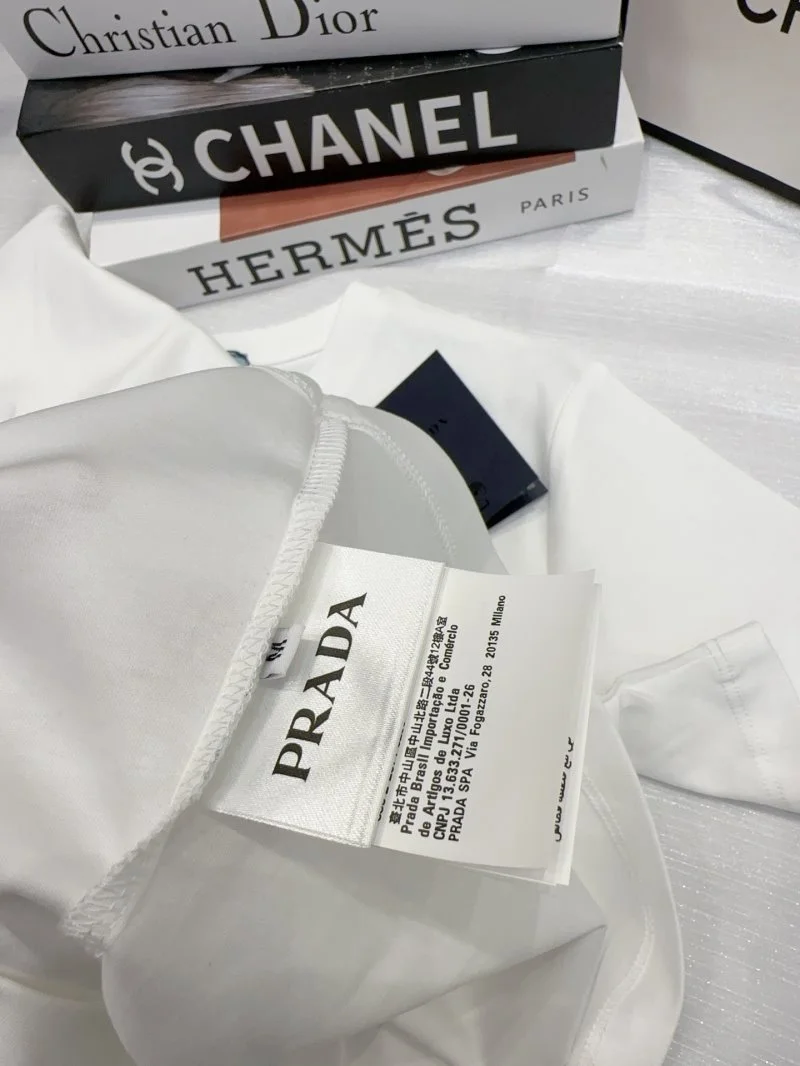 Prada T-Shirts Modern 166292