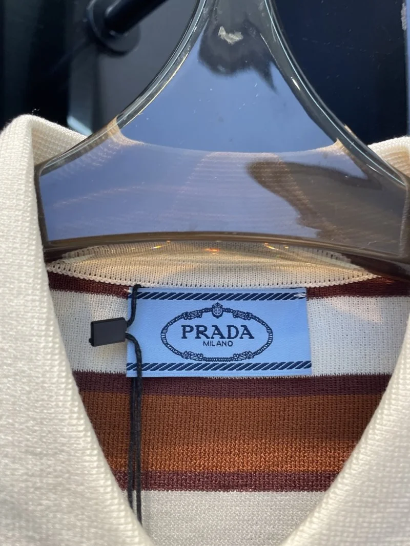 Breathable Prada T-Shirts 166362