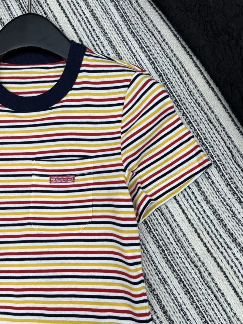 Prada T-Shirts UrbanStyle 166279
