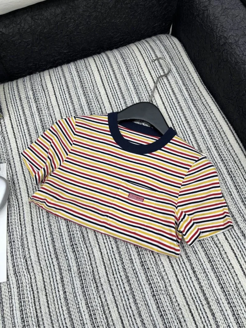 Prada T-Shirts UrbanStyle 166279