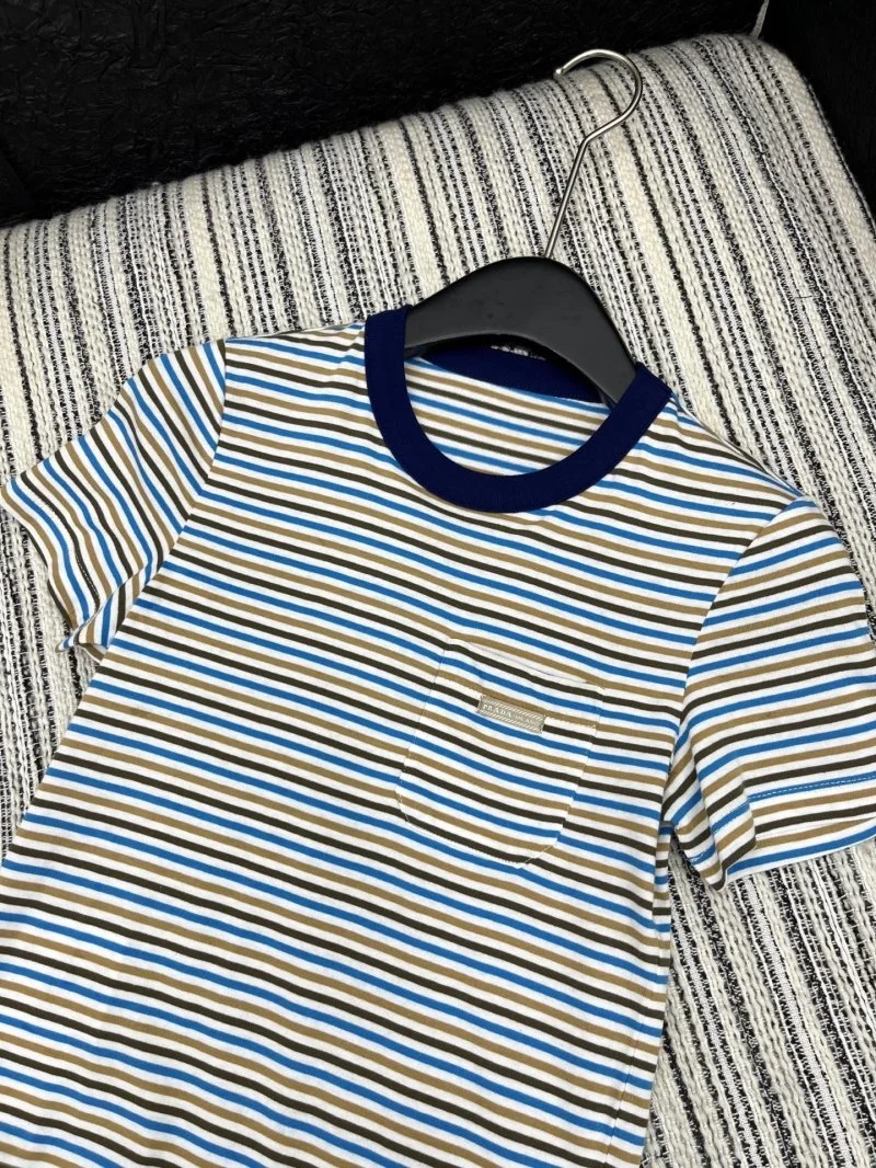Timeless Prada T-Shirts 166278