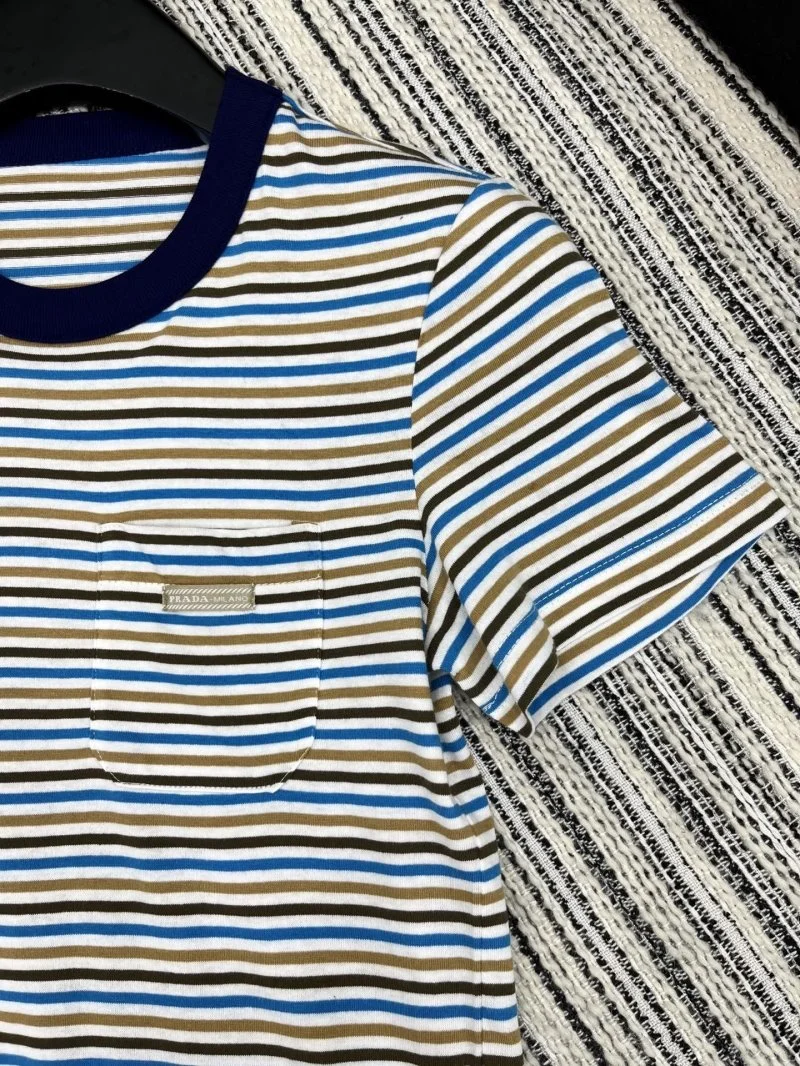 Timeless Prada T-Shirts 166278