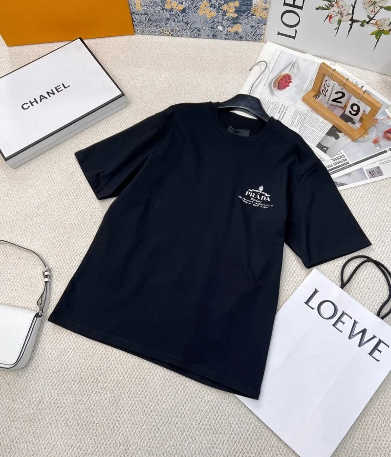 Prada T-Shirts Trendsetting 166276