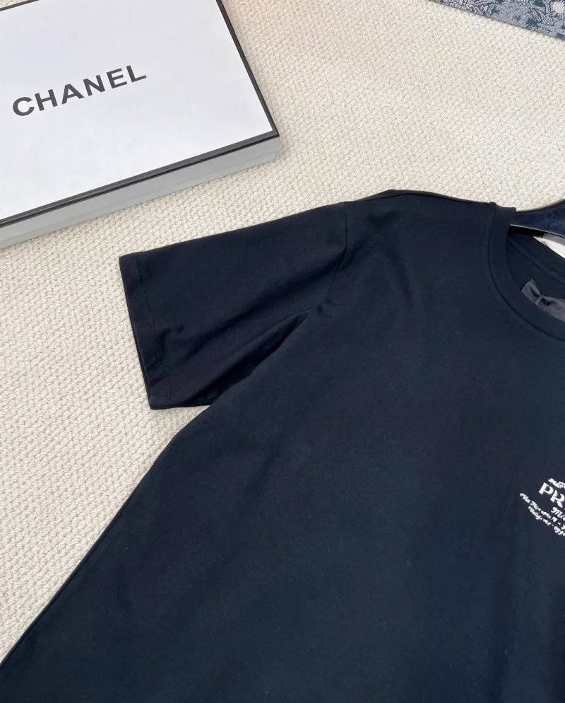 Prada T-Shirts Trendsetting 166276