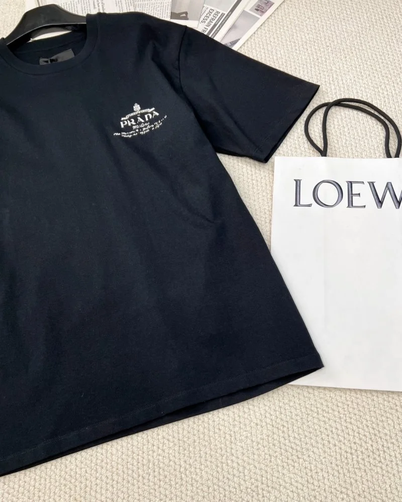Prada T-Shirts Trendsetting 166276