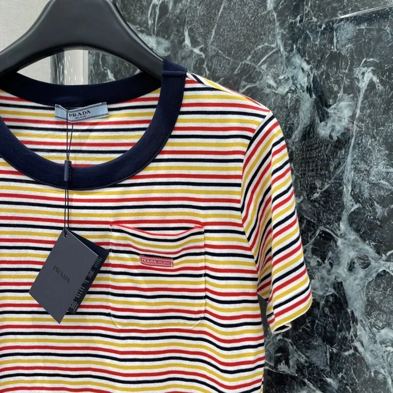 Prada T-Shirts Snug 166271