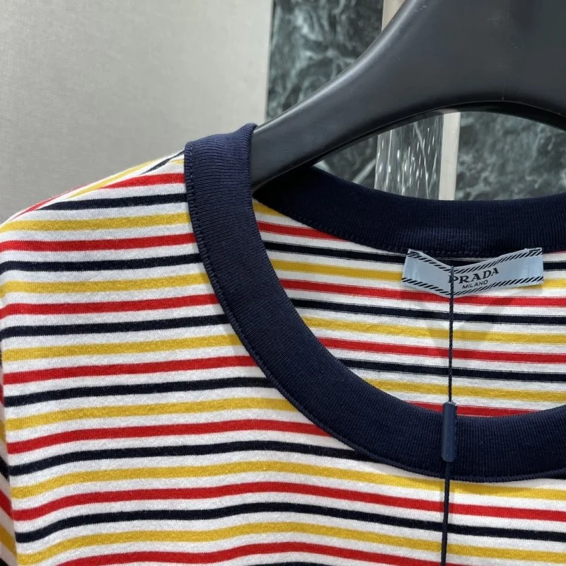Prada T-Shirts Snug 166271
