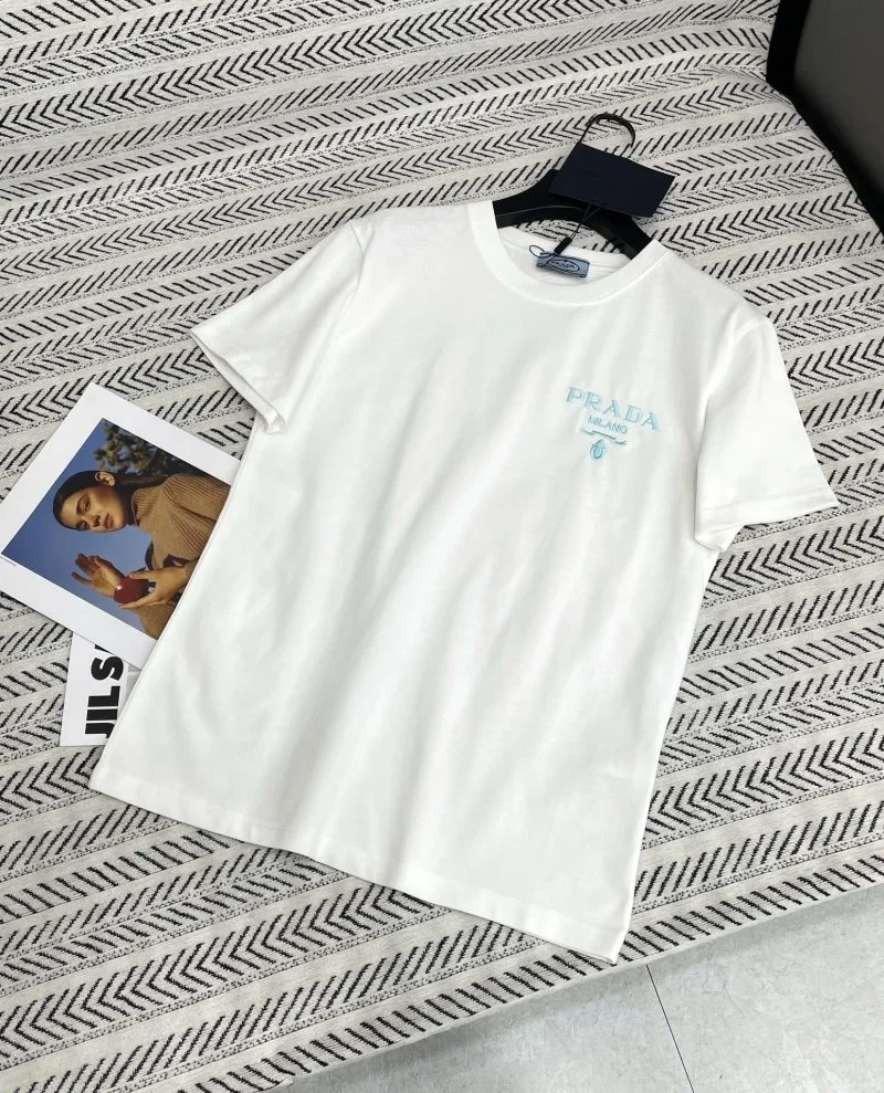 Seasonal Prada T-Shirts 166350