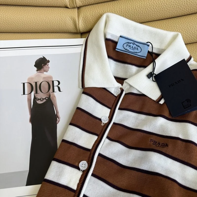Prada T-Shirts Popular 166236