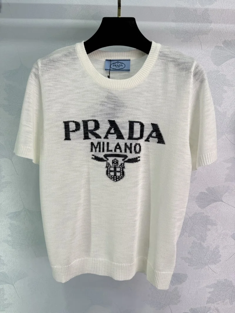 Prada T-Shirts Cozy 166235