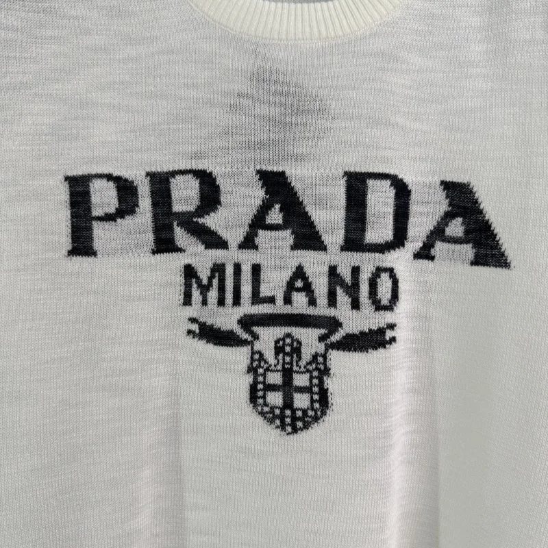 Prada T-Shirts Cozy 166235