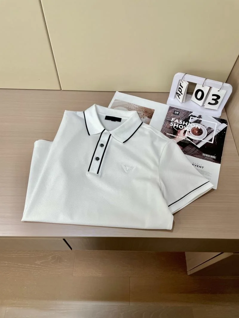Prada T-Shirts Elegant 167927
