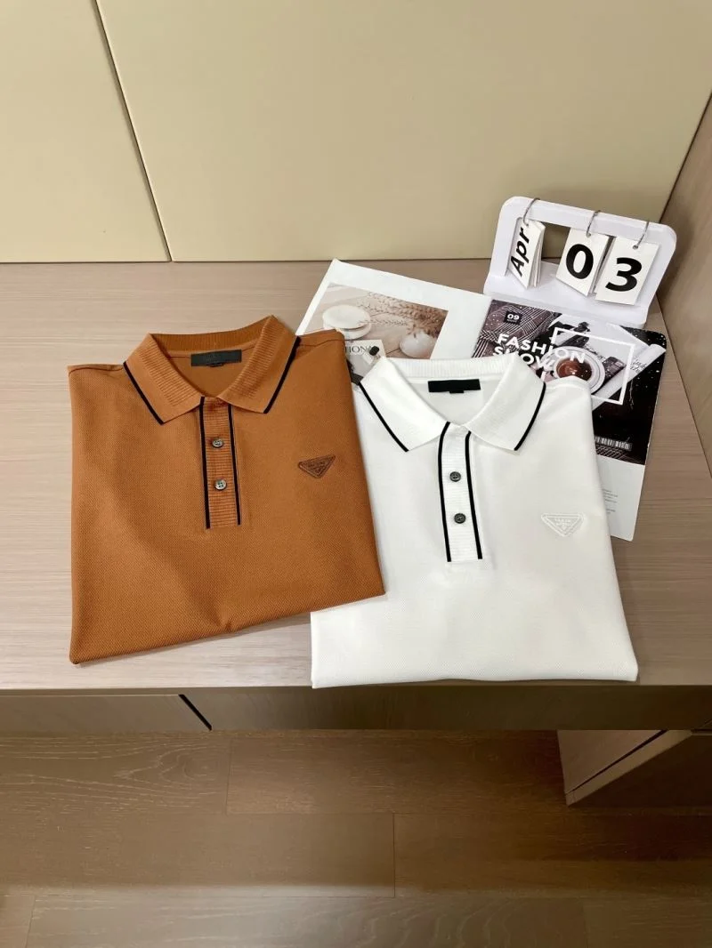 Prada T-Shirts Elegant 167927