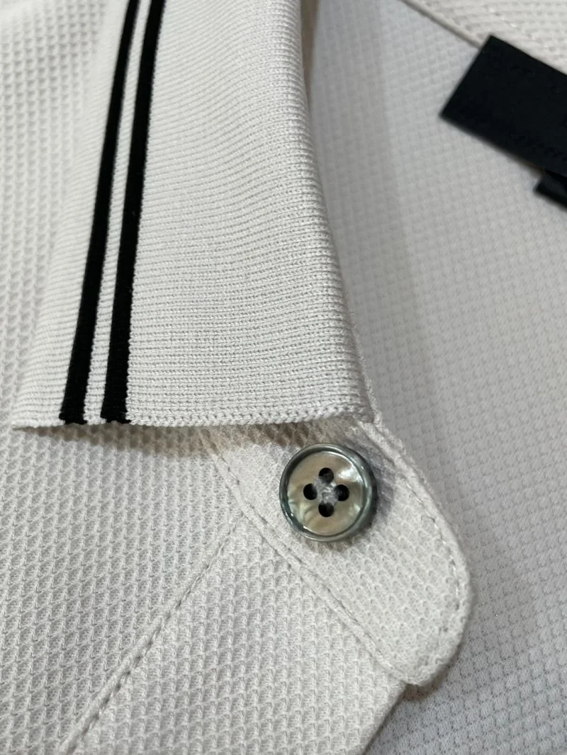 Prada T-Shirts UrbanStyle 167917