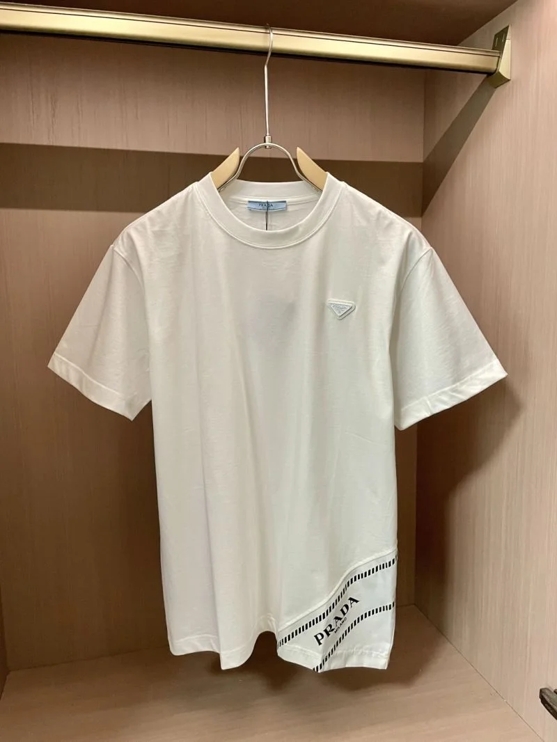 Original Prada T-Shirts 167916