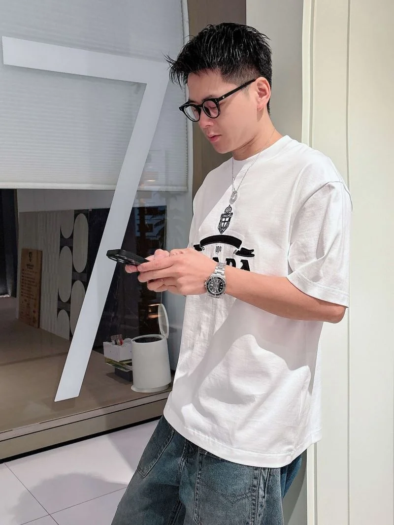 Prada T-Shirts Contemporary 167914