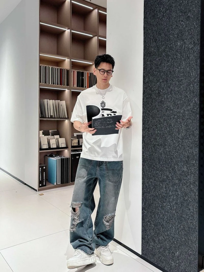 Prada T-Shirts Contemporary 167914