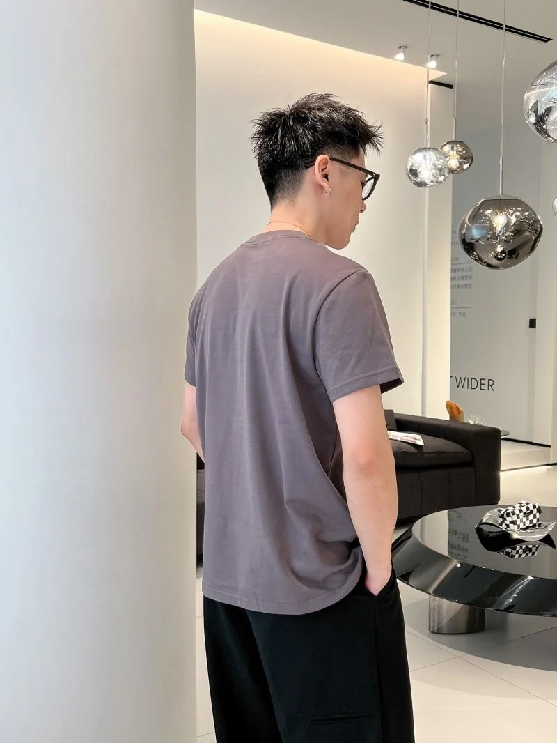Resilient Prada T-Shirts 167894