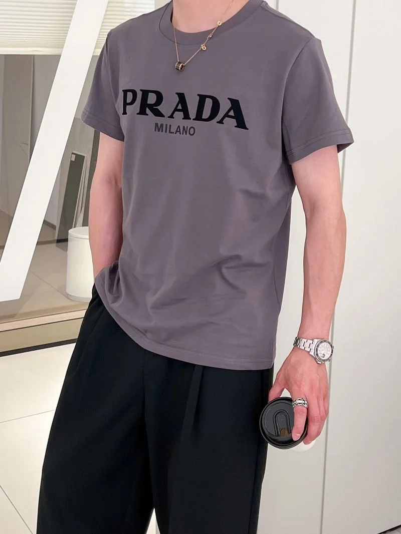 Resilient Prada T-Shirts 167894