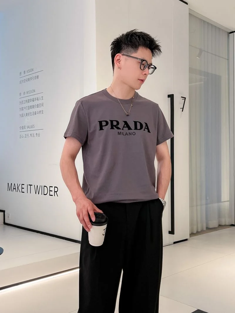 Resilient Prada T-Shirts 167894