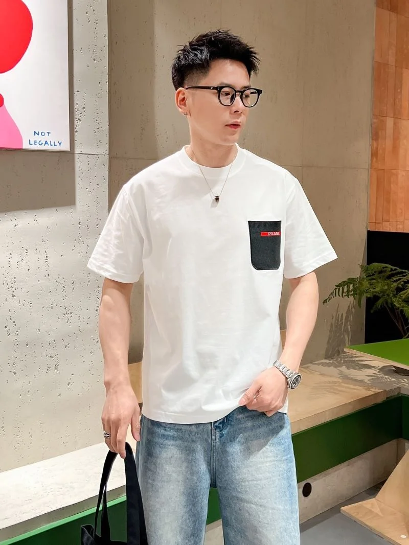 Compact Prada T-Shirts 167887