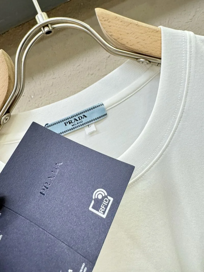 Sleek Prada T-Shirts 167898