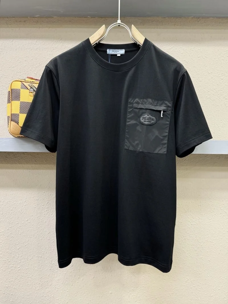 Lightweight Prada T-Shirts 167895