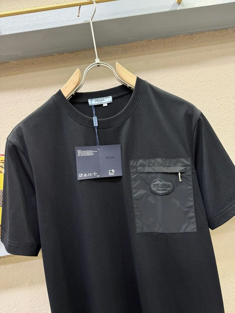 Lightweight Prada T-Shirts 167895