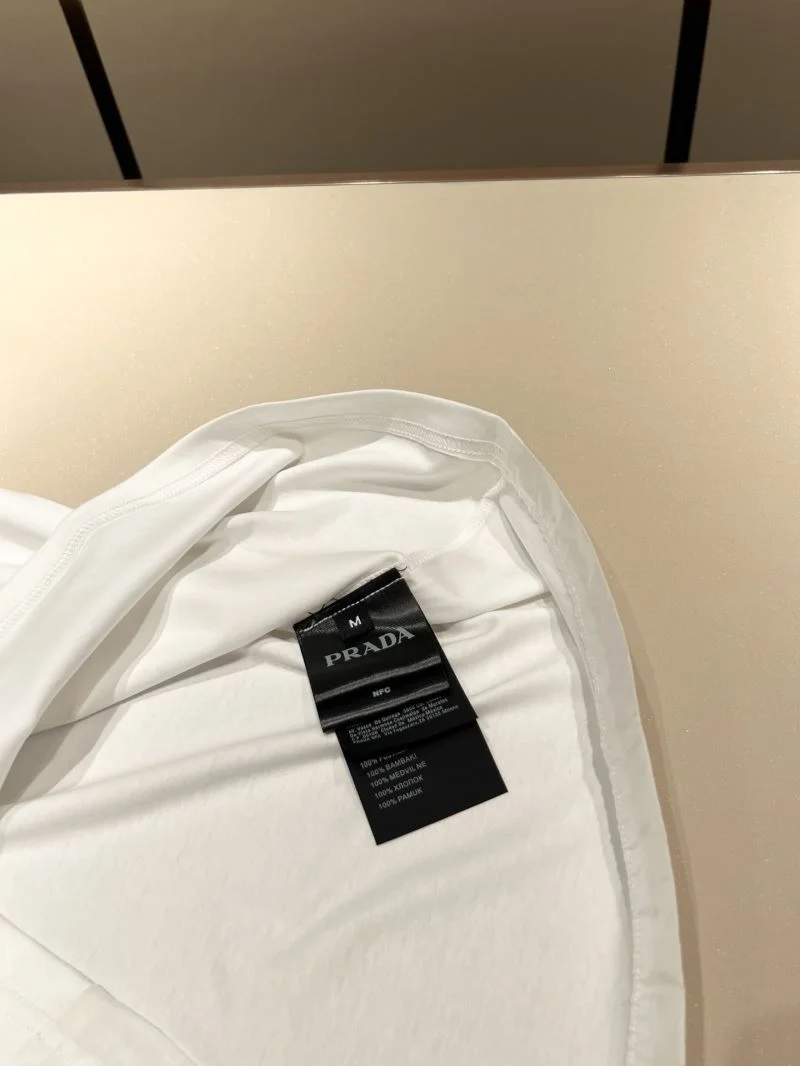 Resilient Prada T-Shirts 167892