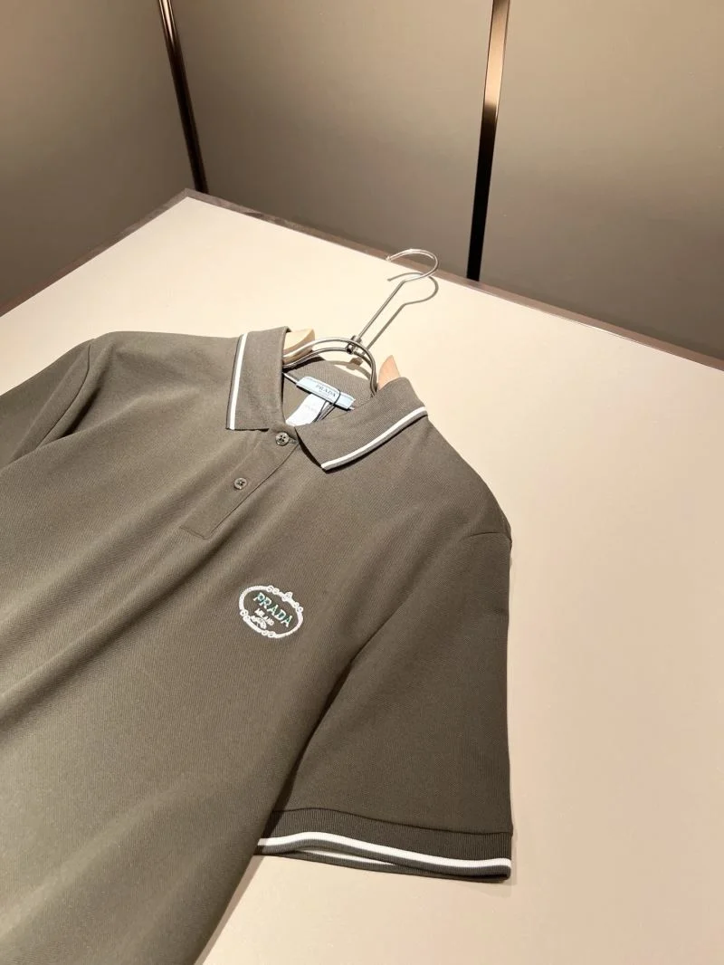 Refined Prada T-Shirts 167888