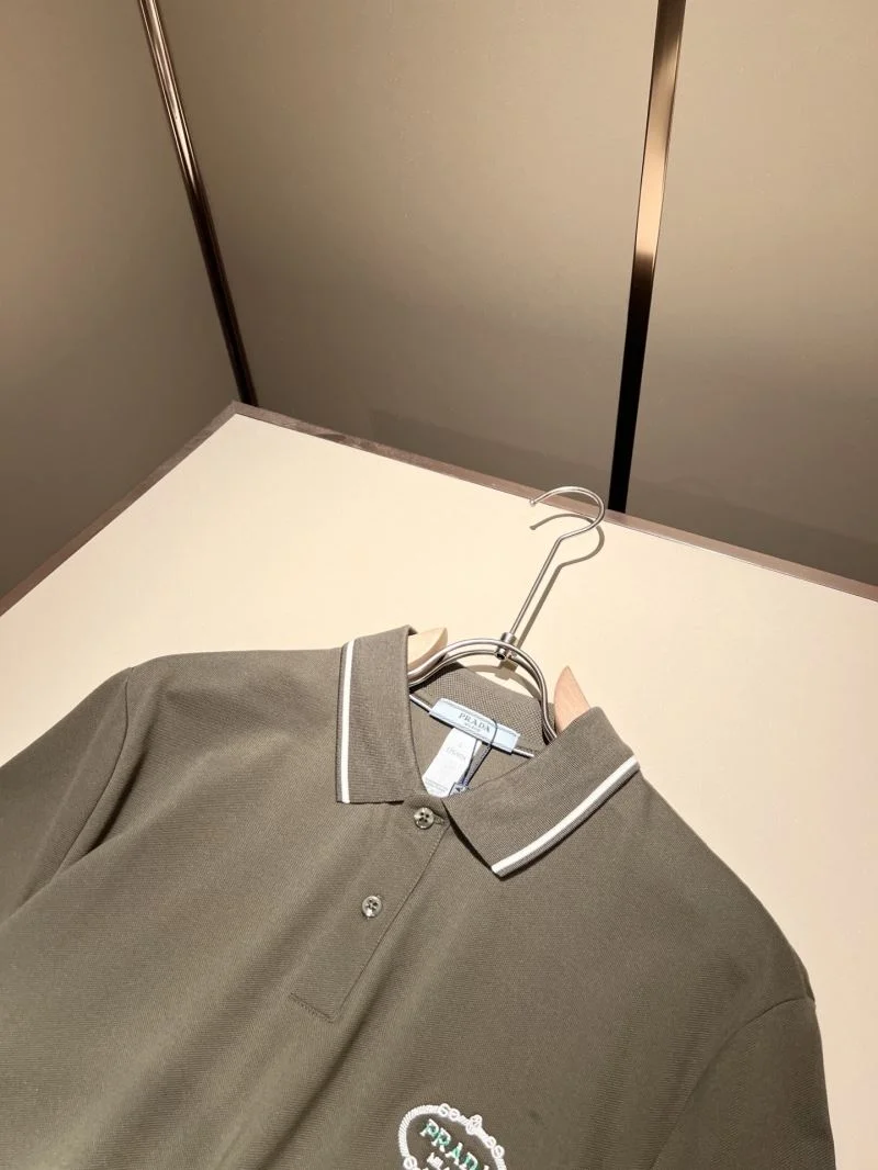 Refined Prada T-Shirts 167888