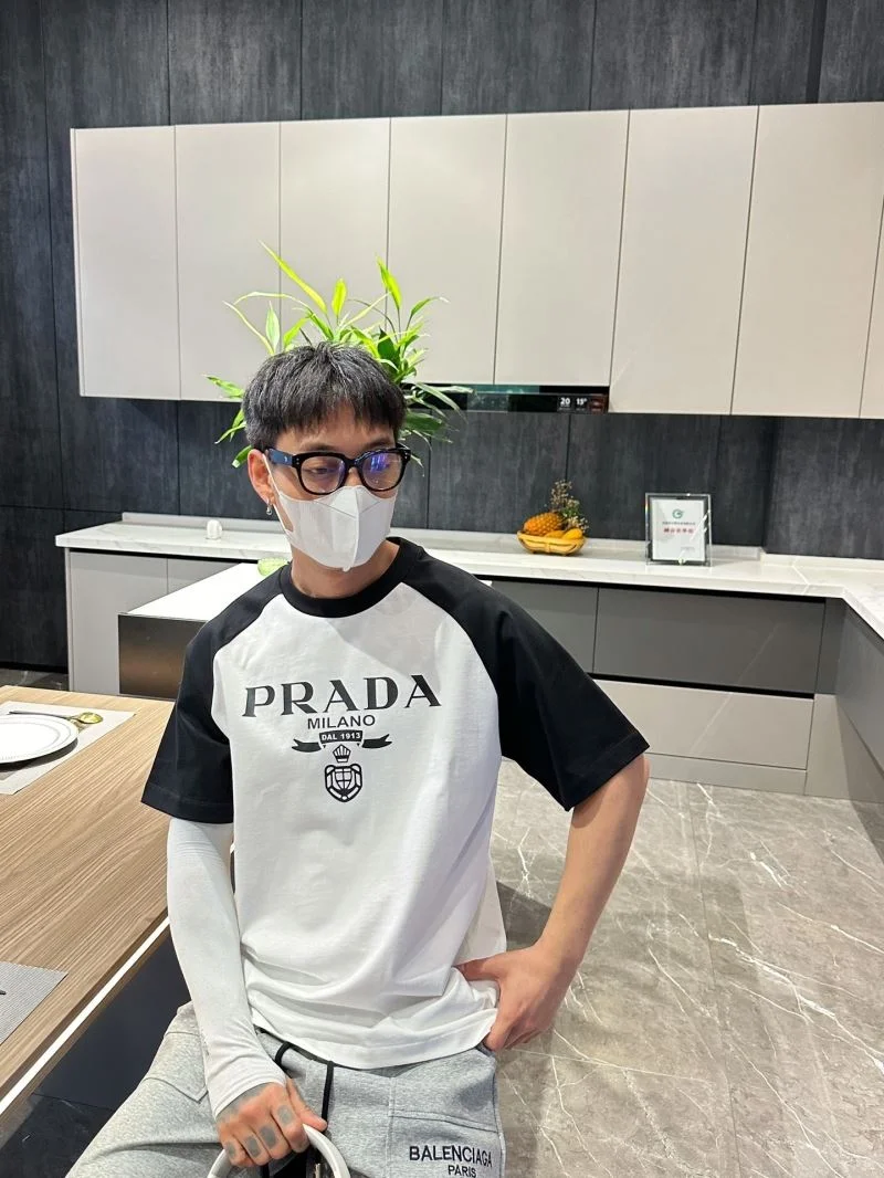 Prada T-Shirts Sustainable 167865